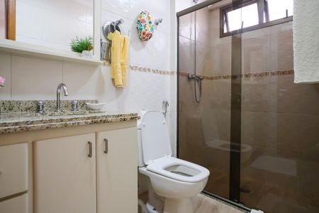 Apartamento à venda com 118m², 3 quartos e 2 vagasBanheiro da suíte 3