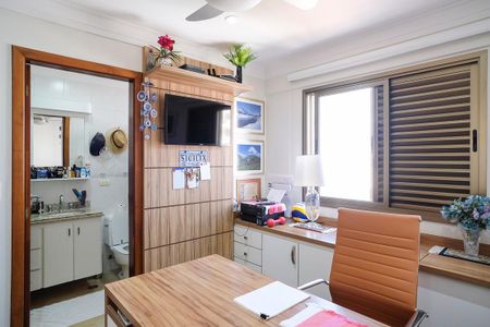 Apartamento à venda com 118m², 3 quartos e 2 vagasSuíte 2