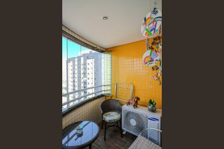 Apartamento à venda com 118m², 3 quartos e 2 vagasVaranda