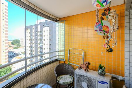 Apartamento à venda com 118m², 3 quartos e 2 vagasVaranda