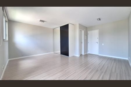 Apartamento à venda com 41m², 1 quarto e 1 vaga Apartamento à venda com 41m², 1 quarto e 1 vagaSala/Quarto
