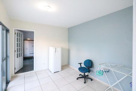 Casa à venda com 187m², 2 quartos e 2 vagas Casa à venda com 187m², 2 quartos e 2 vagasÁrea de Serviço