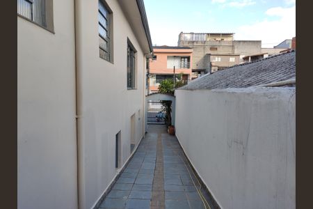 Casa à venda com 187m², 2 quartos e 2 vagas Casa à venda com 187m², 2 quartos e 2 vagasQuintal