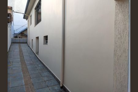 Casa à venda com 187m², 2 quartos e 2 vagas Casa à venda com 187m², 2 quartos e 2 vagasQuintal