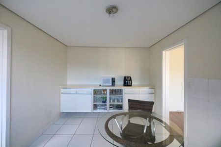 Casa à venda com 187m², 2 quartos e 2 vagas Casa à venda com 187m², 2 quartos e 2 vagasCozinha