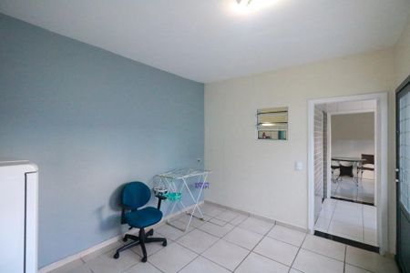 Casa à venda com 187m², 2 quartos e 2 vagas Casa à venda com 187m², 2 quartos e 2 vagasÁrea de Serviço