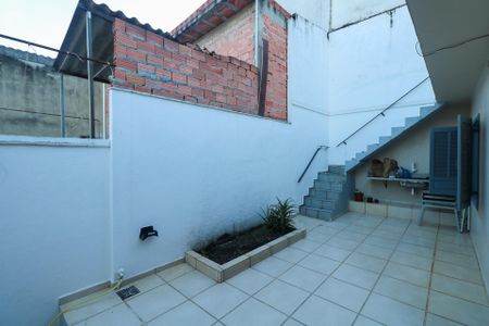 Casa à venda com 187m², 2 quartos e 2 vagas Casa à venda com 187m², 2 quartos e 2 vagasQuintal