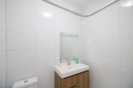 Casa à venda com 187m², 2 quartos e 2 vagas Casa à venda com 187m², 2 quartos e 2 vagasBanheiro