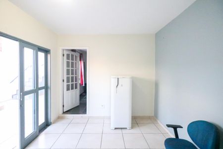 Casa à venda com 187m², 2 quartos e 2 vagas Casa à venda com 187m², 2 quartos e 2 vagasÁrea de Serviço