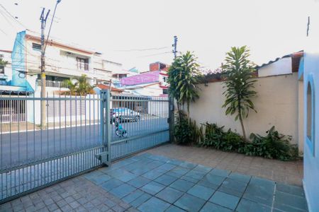 Casa à venda com 187m², 2 quartos e 2 vagas Casa à venda com 187m², 2 quartos e 2 vagasQuintal