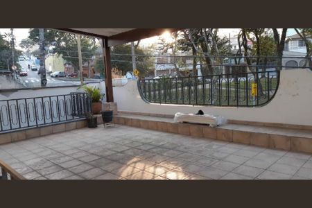 Casa à venda com 2 quartos, 179m² em Vila Lucinda, Santo André