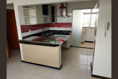 Apartamento à venda com 72m², 2 quartos e 1 vaga