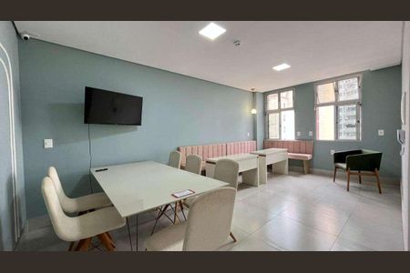 Apartamento à venda com 2 quartos, 56m² em Centro, Belo Horizonte