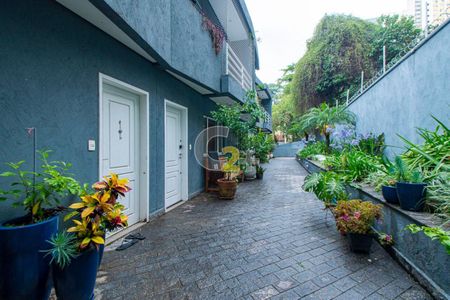 Casa à venda com 150m², 3 quartos e 2 vagas