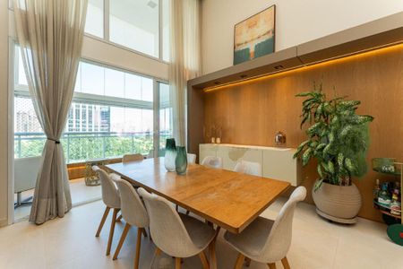 Apartamento à venda com 185m², 3 quartos e 3 vagas