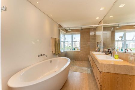 Apartamento à venda com 185m², 3 quartos e 3 vagas