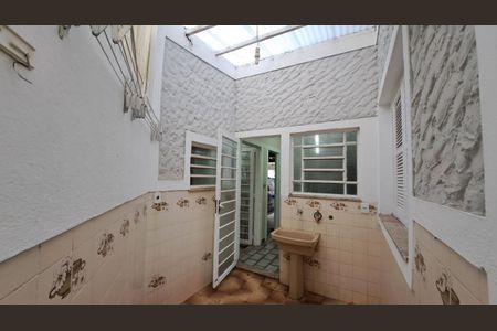 Casa à venda com 154m², 3 quartos e 4 vagas