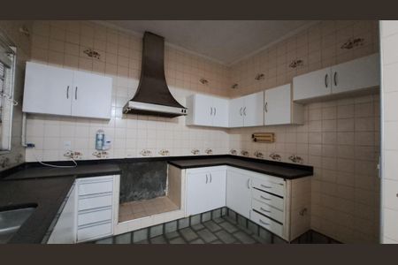 Casa à venda com 154m², 3 quartos e 4 vagas