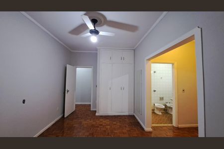 Casa à venda com 154m², 3 quartos e 4 vagas