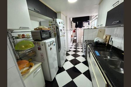 Apartamento à venda com 140m², 4 quartos e 2 vagas