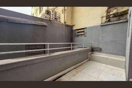 Apartamento à venda com 64m², 2 quartos e sem vaga