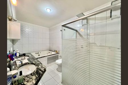 Casa à venda com 412m², 6 quartos e 4 vagas