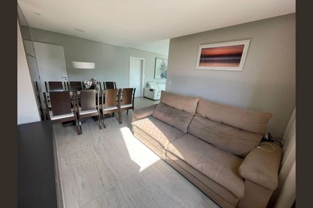 Apartamento à venda com 3 quartos, 136m² em Estoril, Belo Horizonte
