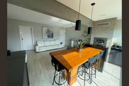 Apartamento à venda com 3 quartos, 136m² em Estoril, Belo Horizonte