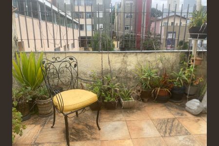 Apartamento à venda com 144m², 3 quartos e 1 vaga Apartamento à venda com 144m², 3 quartos e 1 vagaTerraço