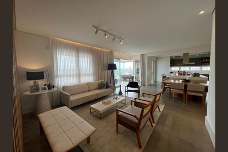 Apartamento à venda com 3 quartos, 213m² em Cambuí, Campinas