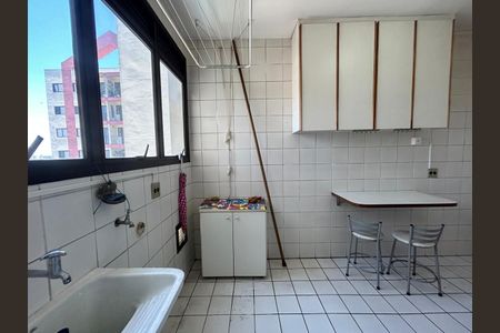 Apartamento à venda com 76m², 3 quartos e 2 vagasÁrea de Serviço