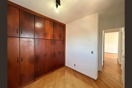 Quarto 1 - Suíte 1 de apartamento para alugar com 3 quartos, 76m² em Vila Campo Grande, São Paulo