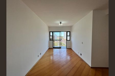 Apartamento à venda com 76m², 3 quartos e 2 vagasSala 