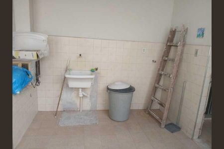 Casa de Condomínio à venda com 2 quartos, 61m² em Inhaúma, Rio de Janeiro