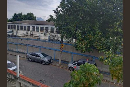 Casa de condomínio à venda com 61m², 2 quartos e 5 vagas