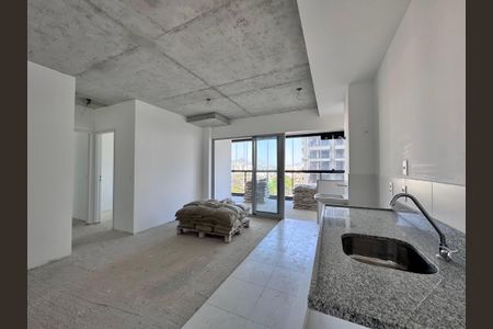 Sala de apartamento à venda com 2 quartos, 84m² em Recreio dos Bandeirantes, Rio de Janeiro
