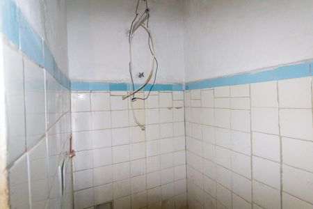 Casa à venda com 240m², 5 quartos e 4 vagasCasa 3: Banheiro 2