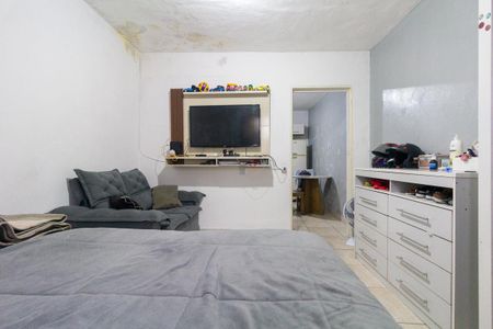 Casa à venda com 240m², 5 quartos e 4 vagasCasa 2: Quarto