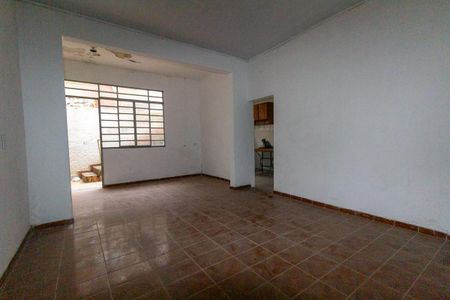Casa à venda com 240m², 5 quartos e 4 vagasCasa 3: Sala