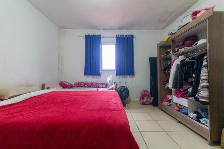 Casa à venda com 240m², 5 quartos e 4 vagasCasa 1: Quarto