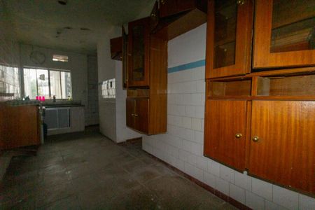 Casa à venda com 240m², 5 quartos e 4 vagasCasa 3: Cozinha