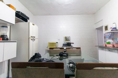 Casa à venda com 240m², 5 quartos e 4 vagasCasa 1: Cozinha