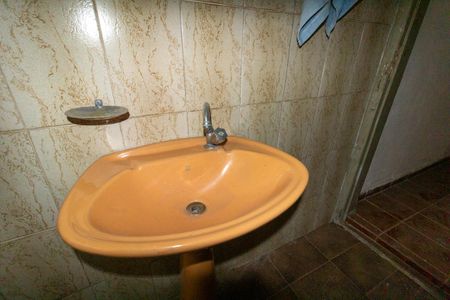 Casa à venda com 240m², 5 quartos e 4 vagasCasa 3: Banheiro