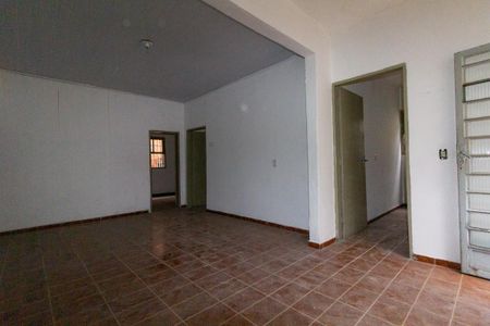 Casa à venda com 240m², 5 quartos e 4 vagasCasa 3: Sala