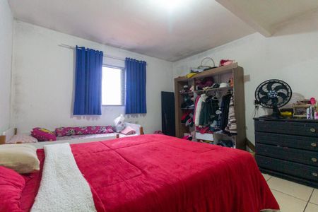 Casa à venda com 240m², 5 quartos e 4 vagasCasa 1: Quarto