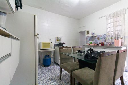 Casa à venda com 240m², 5 quartos e 4 vagasCasa 1: Cozinha