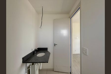 Apartamento à venda com 80m², 2 quartos e 1 vagaBanheiro Suíte 1