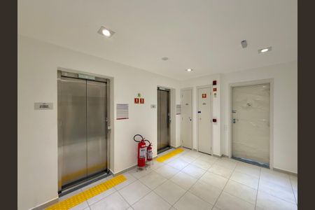 Apartamento à venda com 59m², 2 quartos e 1 vagaHall Apartamento 