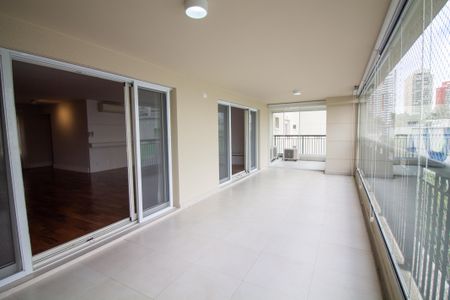 Apartamento à venda com 317m², 4 quartos e 4 vagasVaranda Gourmet