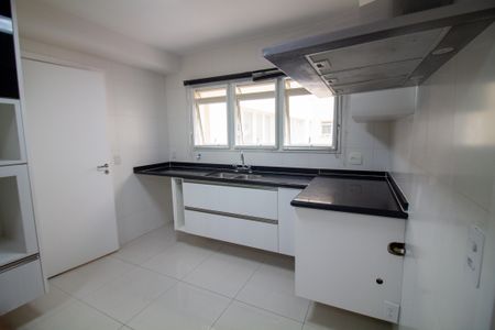 Apartamento à venda com 317m², 4 quartos e 4 vagasCozinha